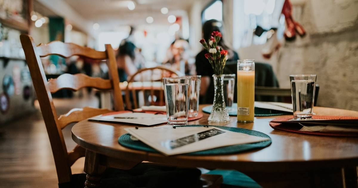 Waterfront dining at Lemon Bay in Englewood Florida