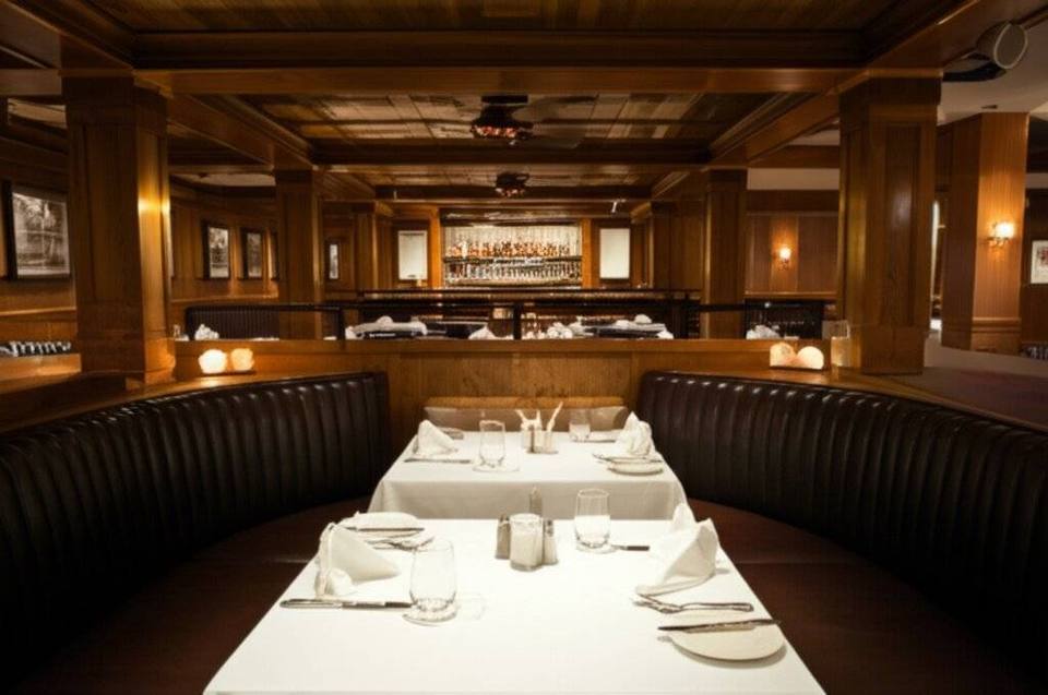 The Grill at The Ritz-Carlton restaurant naples Florida
