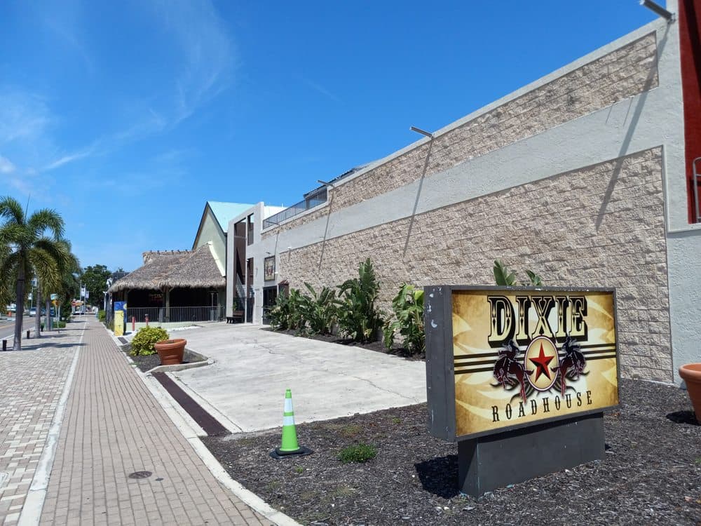Dixie Roadhouse
