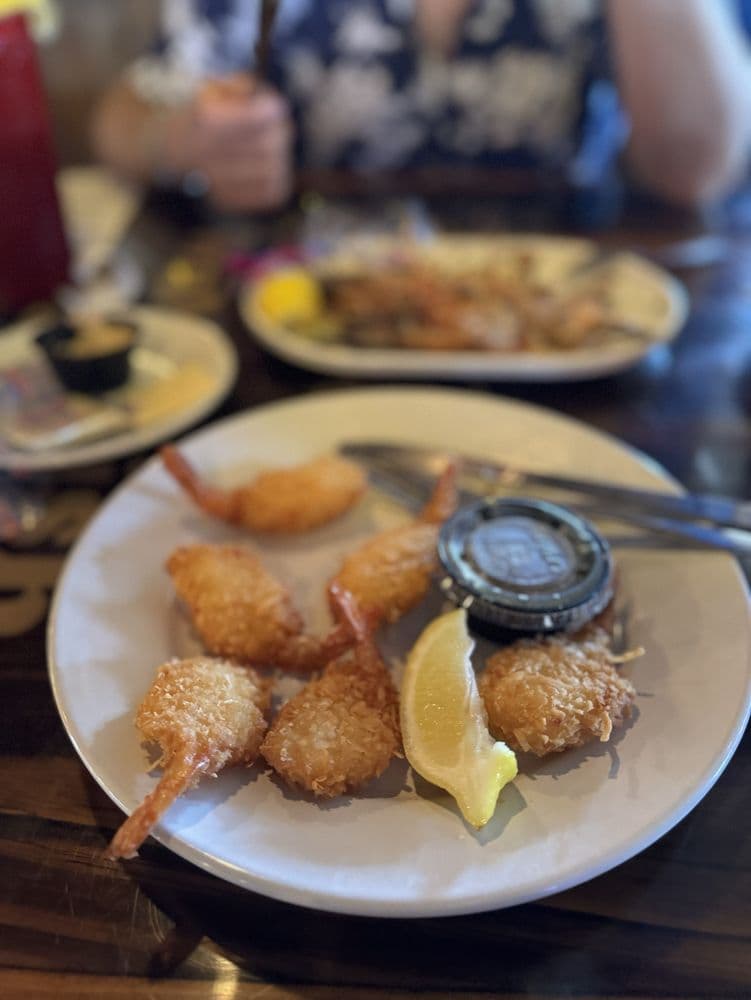 Walt's Fish Market & Restaurant South