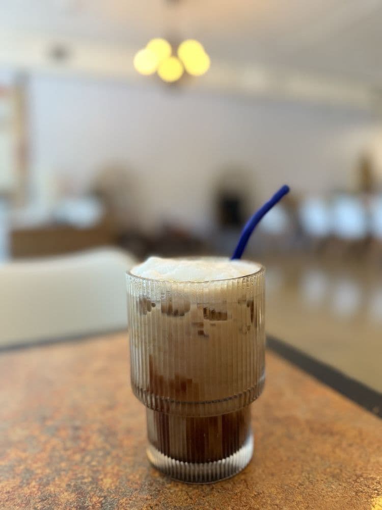 Bean To Cup Coffee Lounge