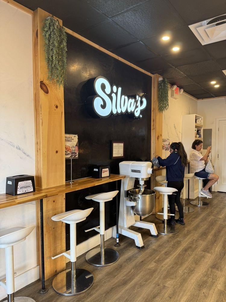 Silva's Bakery Naples